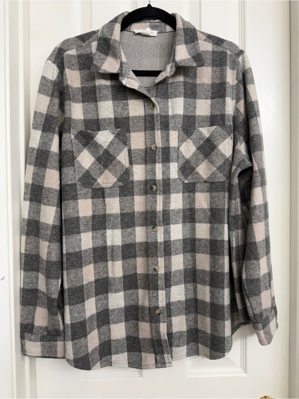 beachlunchlounge Women Gray and Cream Plaid Button-Down Shirt XL